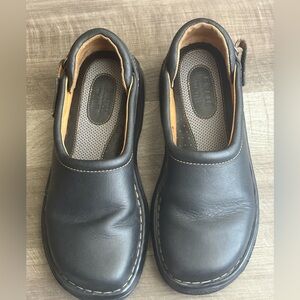 Born Black Leather Comfort Clogs Slip On Shoes Womens Size 8.5 M Handcrafted MX